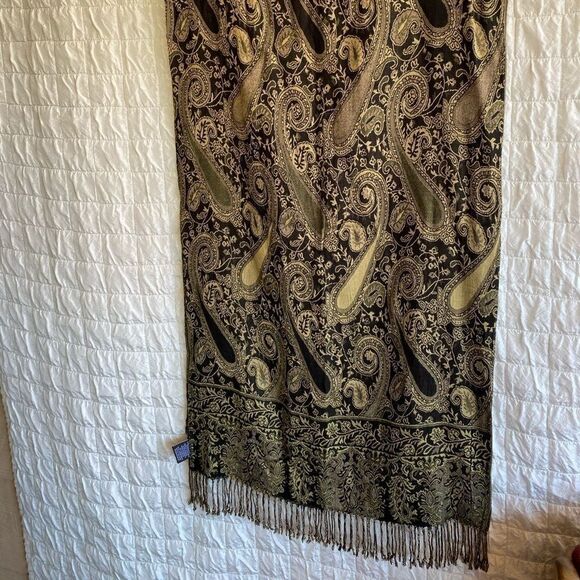 Studio36 30x74 gold on black festival scarf/shawl - Picture 2 of 4